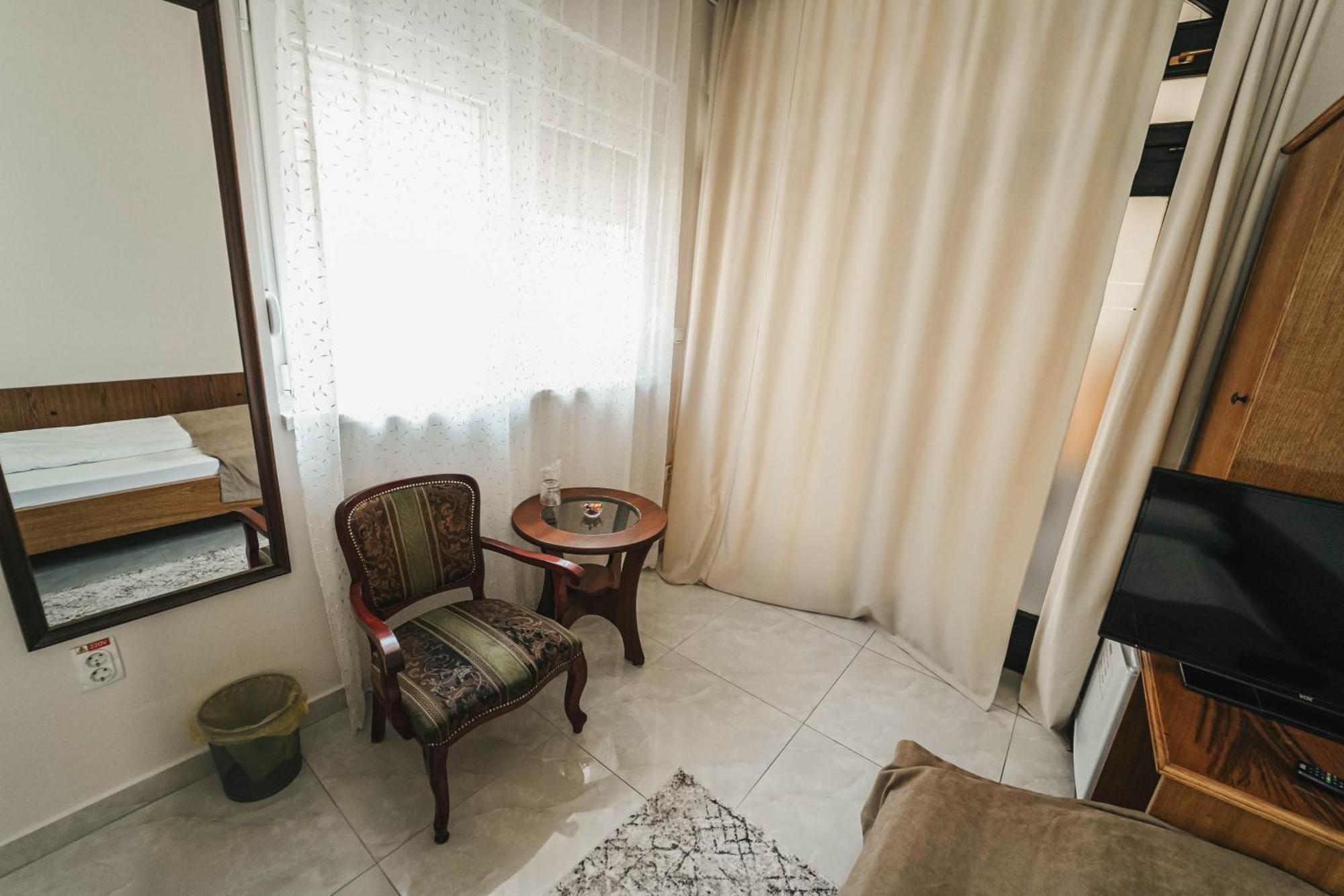 B&B Passage Sremska Mitrovica Exterior photo