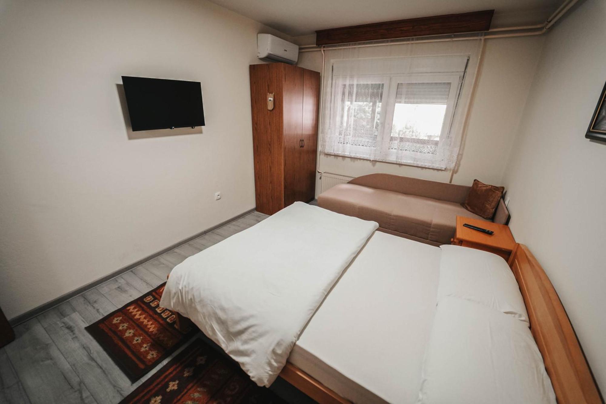 B&B Passage Sremska Mitrovica Exterior photo
